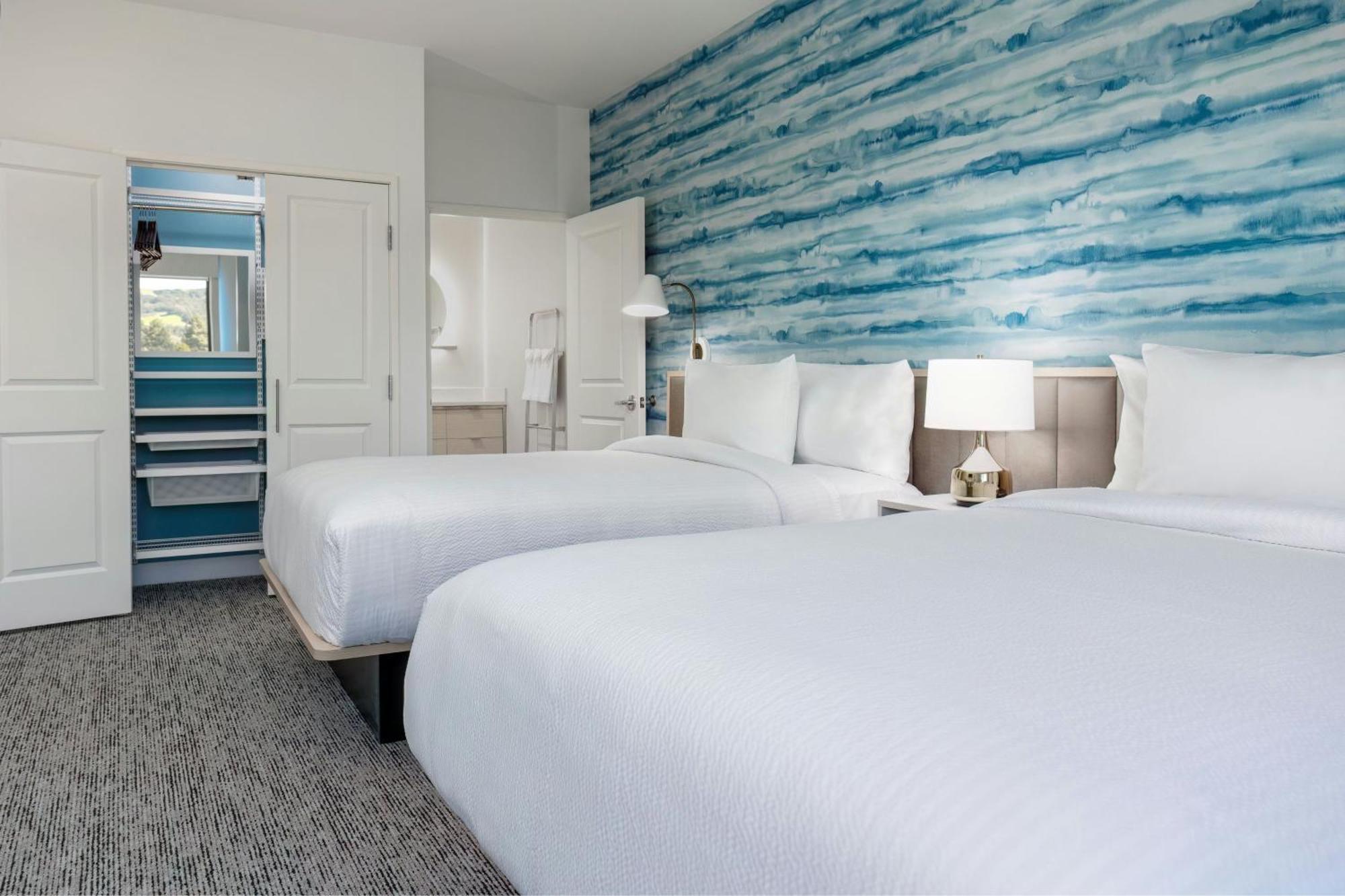Towneplace Suites By Marriott Монровия Екстериор снимка